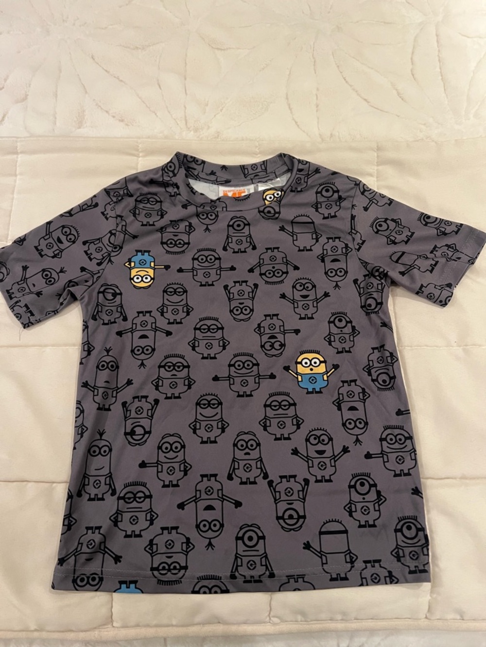 Despicable Me Minion Made Gray T Shirt | Size S 6/7 | Like New
